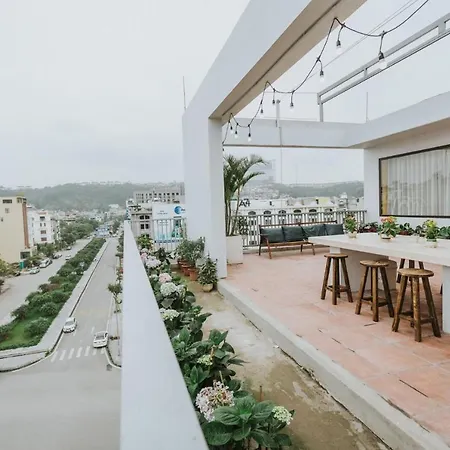 Lighthouse Homestay Hl